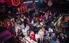 Absolventinnen, Absolventen und Gäste im Vegas Dance Club