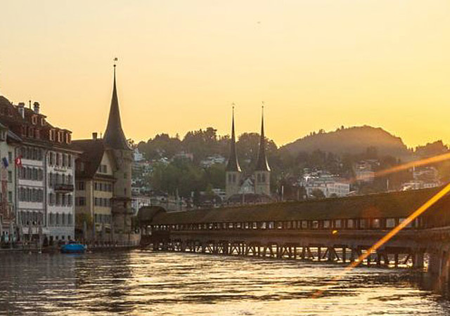 Benedict-Schule Luzern - Lakefront Center direkt am Bahnhof - 6005 Luzern