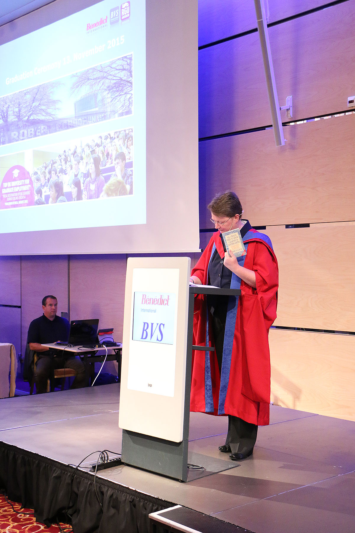 Diplomfeier in Zürich vom 13. Mai 2016 - Benedict & BVS
